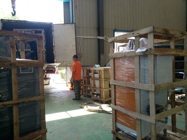 100KG電加熱蒸汽發(fā)生器用于實驗研究 100KG電加熱蒸汽發(fā)生器用于實驗研究