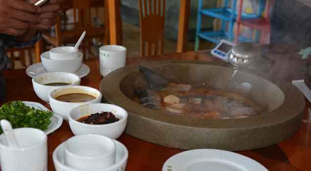 諾貝思蒸汽石鍋魚 諾貝思蒸汽石鍋魚