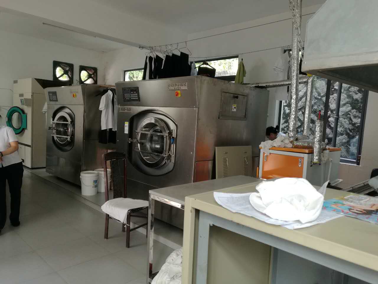 洗衣熨燙蒸汽發(fā)生器.jpg 洗衣熨燙蒸汽發(fā)生器.jpg