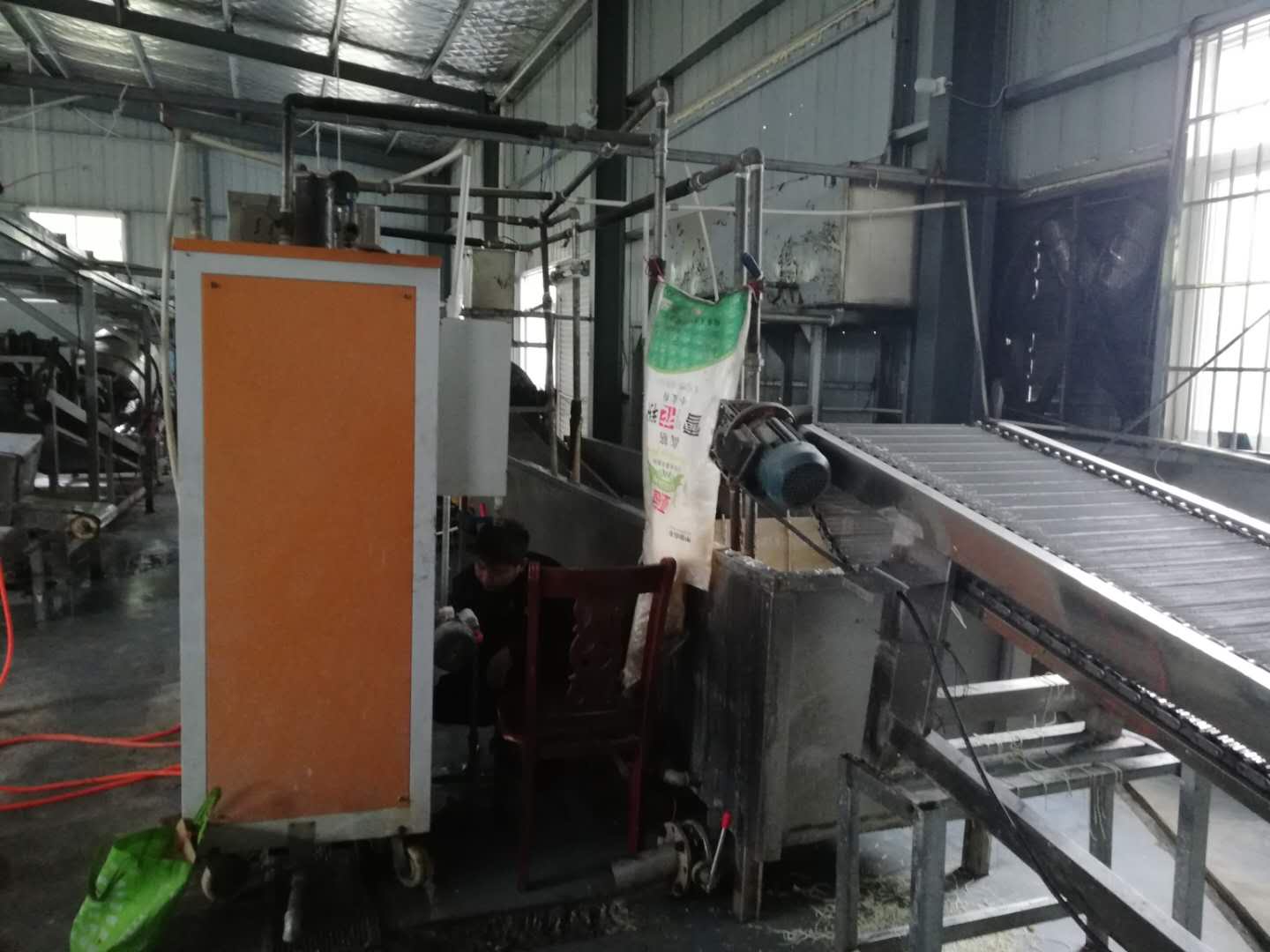 熱干面廠使用諾貝思食品加工蒸汽發(fā)生器