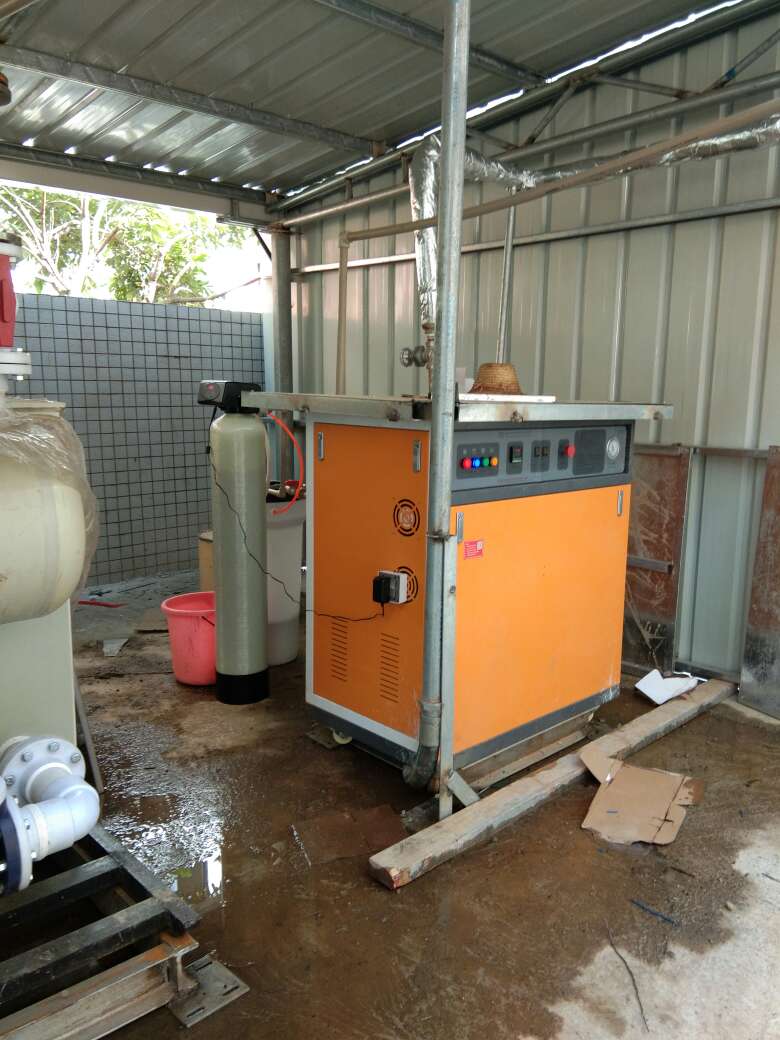 使用全自動蒸汽發(fā)生器控制發(fā)酵溫度，為可降解餐具生產(chǎn)保駕護航